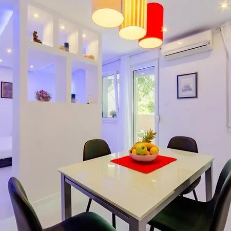 Apartment Luce Mala St - With Terrace