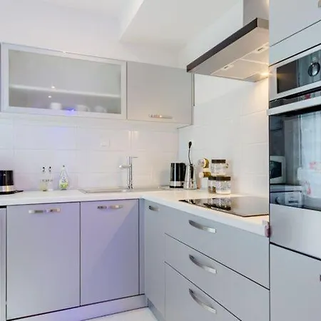 Apartment Luce Mala St - With Terrace *