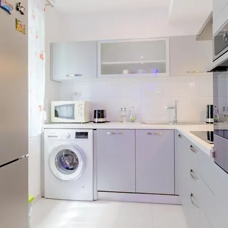 Luce Mala St - With Terrace Split